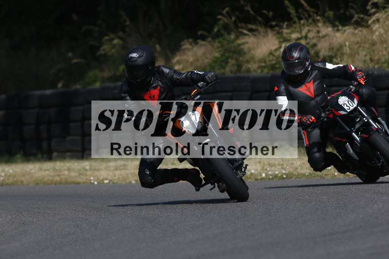 Archiv-2023/28 05.06.2023 Moto Club Anneau du Rhin/blanc-novice/7
